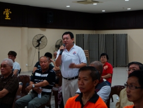 座谈会